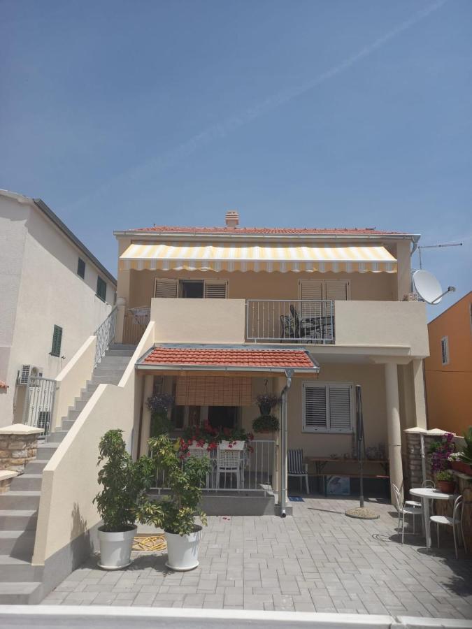 Apartman Rebeka Jezera Dış mekan fotoğraf