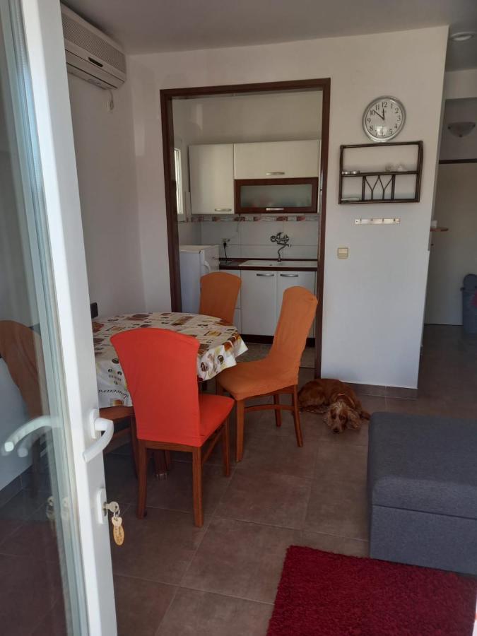 Apartman Rebeka Jezera Dış mekan fotoğraf