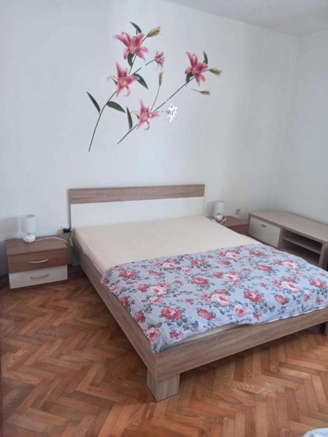 Apartman Rebeka Jezera Dış mekan fotoğraf