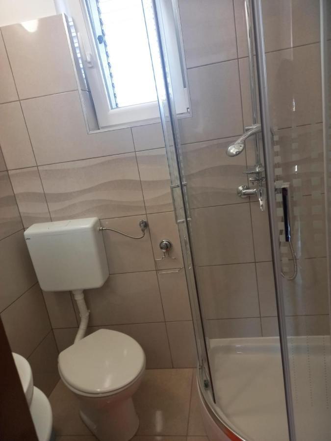 Apartman Rebeka Jezera Dış mekan fotoğraf
